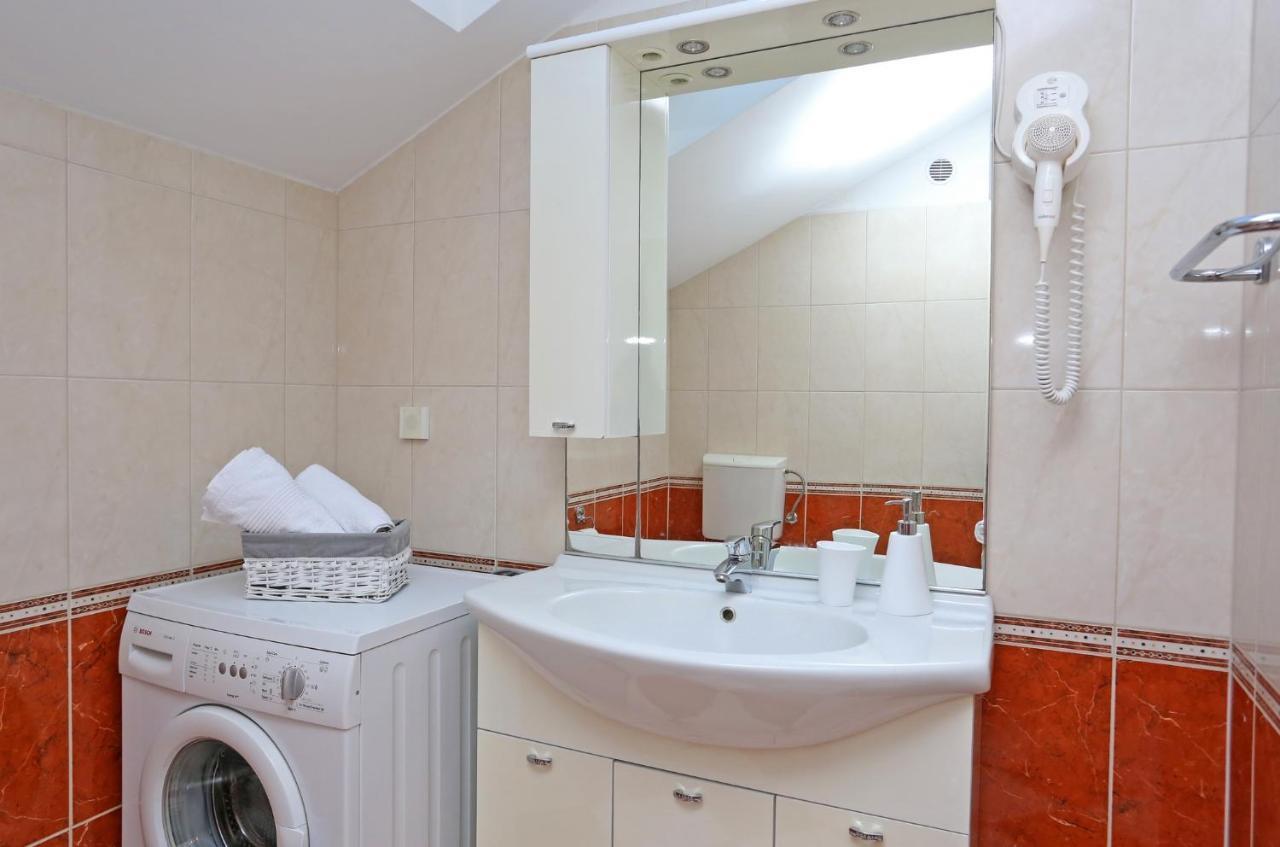 Znjan Apartman *