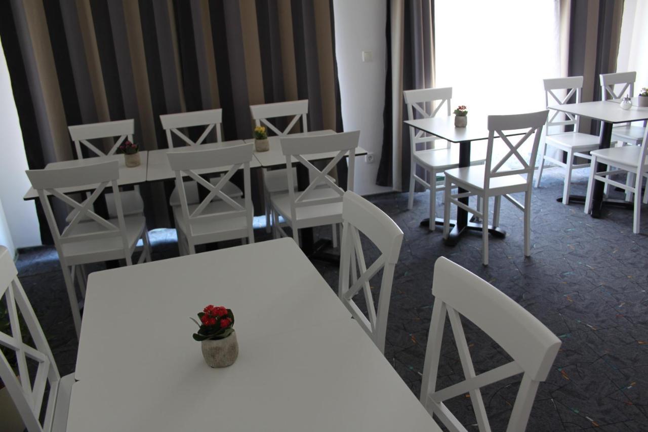 Znjan Apartman *